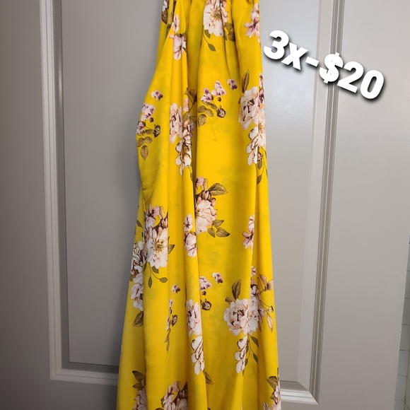 Clothes - Picture 4 of 13